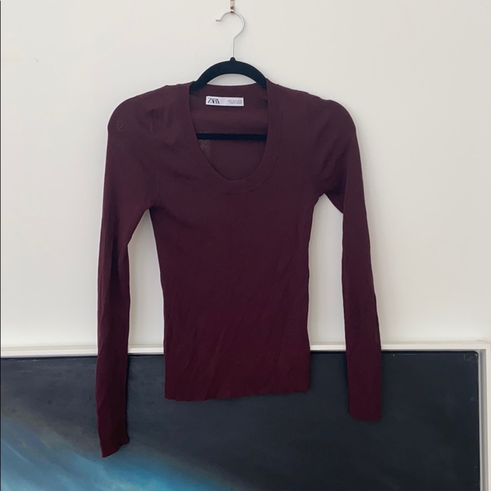 Beautiful wine red Zara knit sweater. Size s